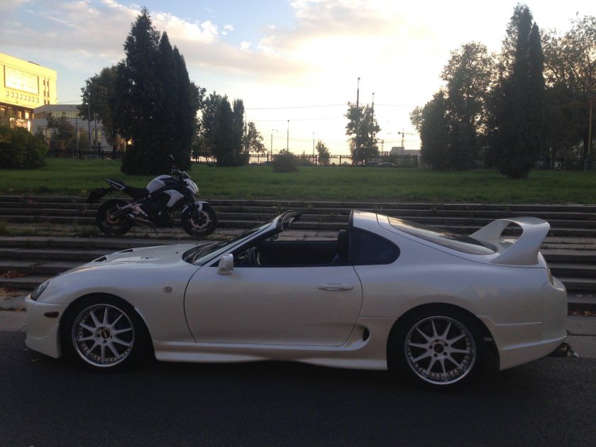 Тойота Супра Тарга