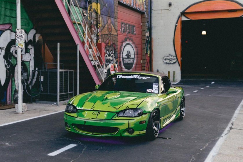 Машина Раскрашенная в стиле комиксов