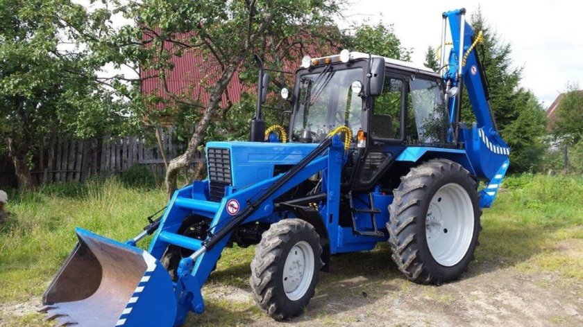 Трактор МТЗ 82 экскаватор