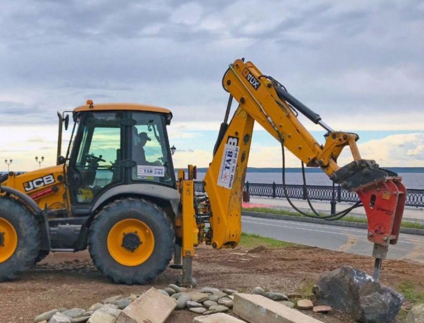 Экскаватор-погрузчик JCB 3cx гидромолот .