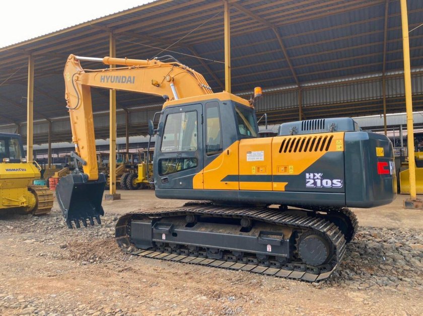 Экскаватор гусеничный Hyundai hx300sl