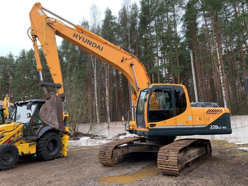 Экскаватор хендай 220