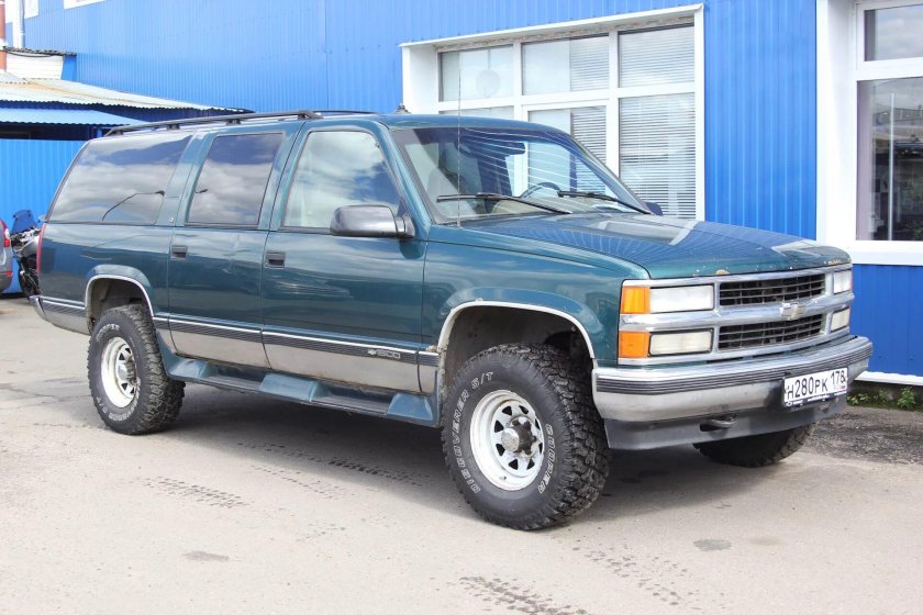 Chevrolet Suburban 2 поколение