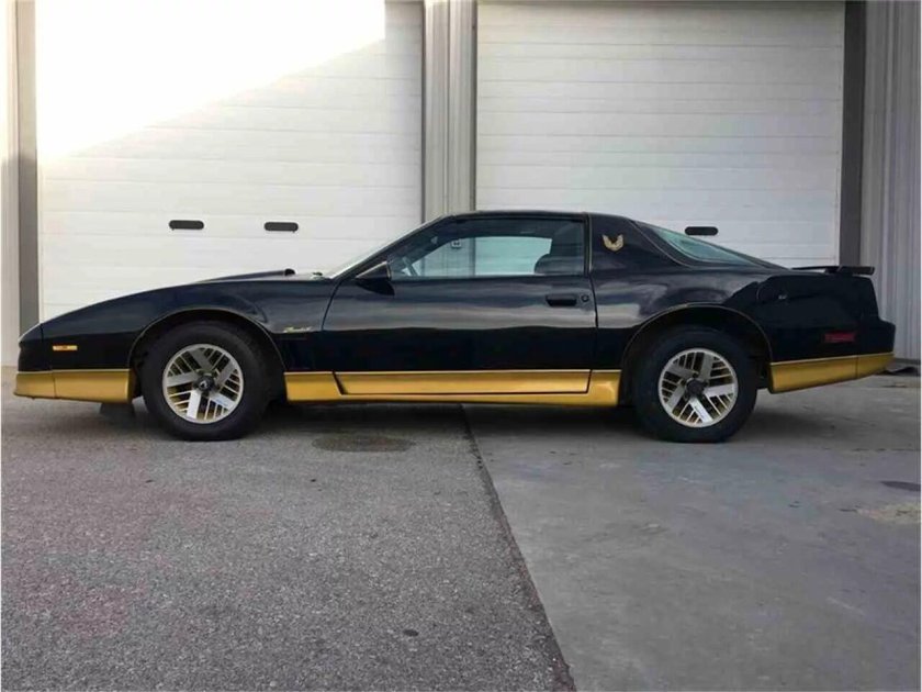 Pontiac Firebird 1984