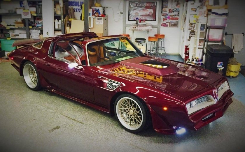 Понтиак Фаерберд 1977