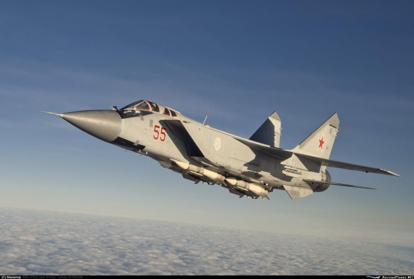 Истребитель-перехватчик миг-31
