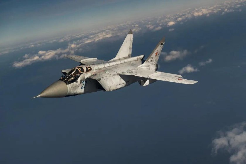 Истребитель-перехватчик миг-31