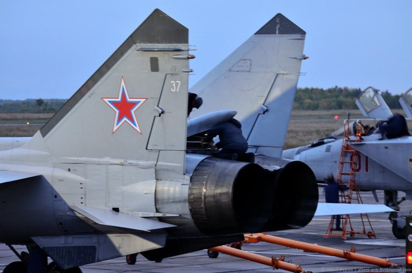 Самолет миг-31бм