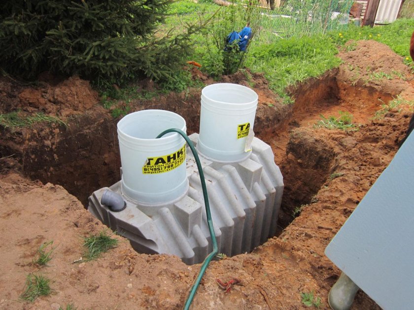 Септик Тритон пластик танк универсал 1000