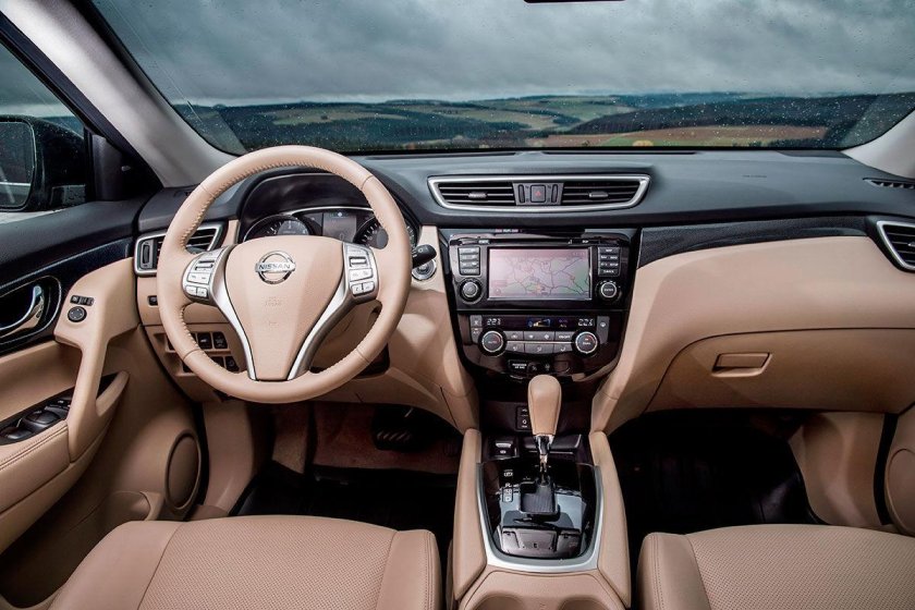 Nissan x-Trail 2018 салон