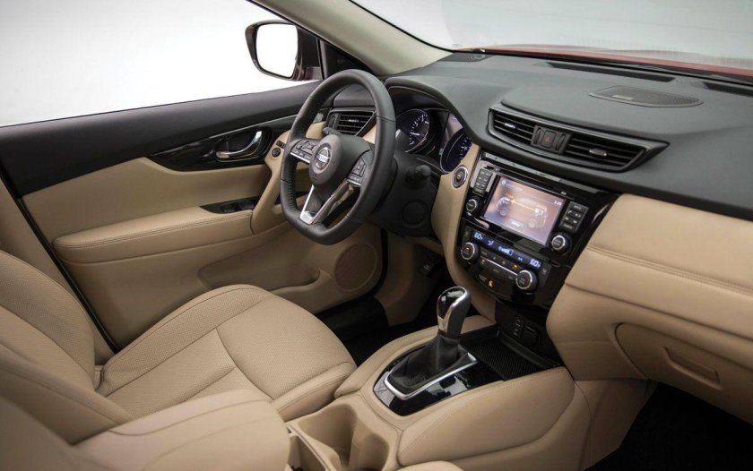 Ниссан х-Трейл 2017 салон бежевый