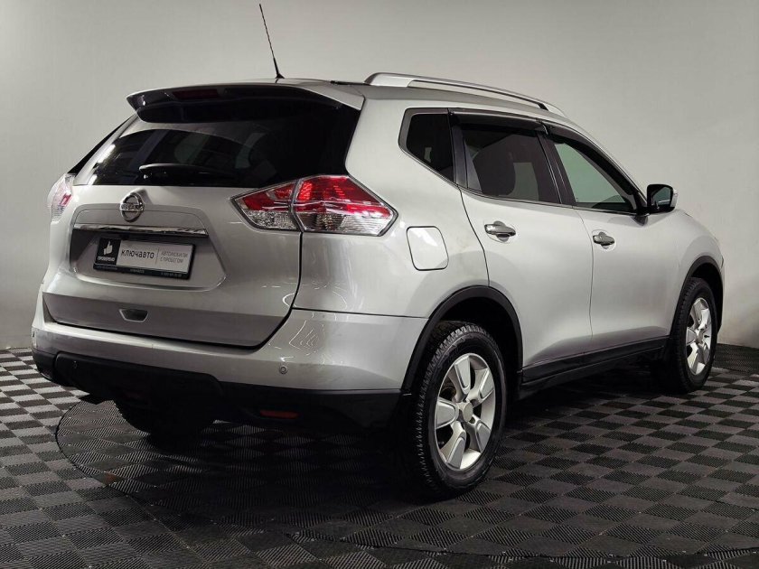 Ниссан икстрейл 2016