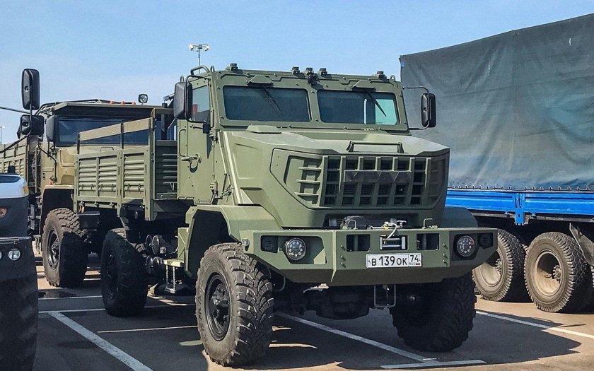 Урал грузовик 43206