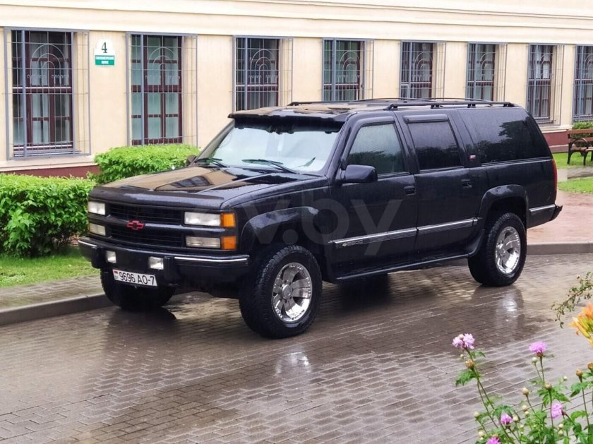 Chevrolet Suburban VIII