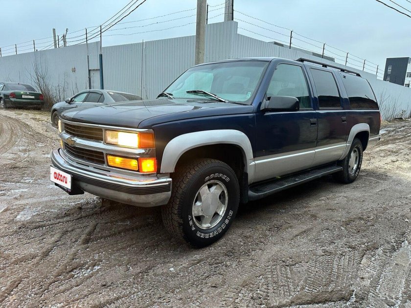 Chevrolet suburban gmt 400