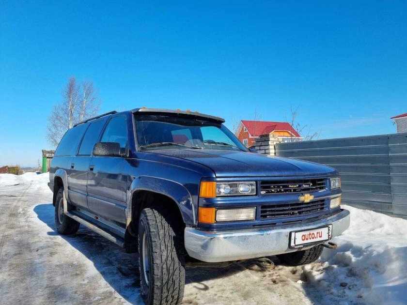 Chevrolet Suburban 9