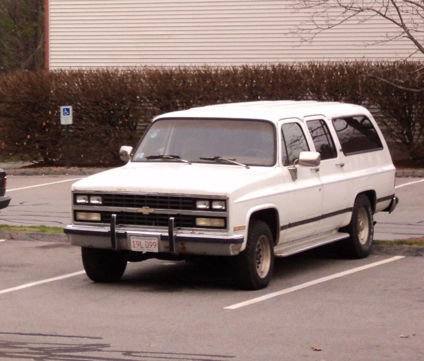 Chevrolet Suburban 8 поколение