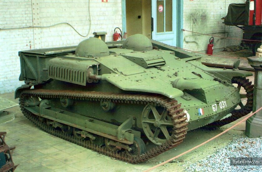 Танкетка Renault UE