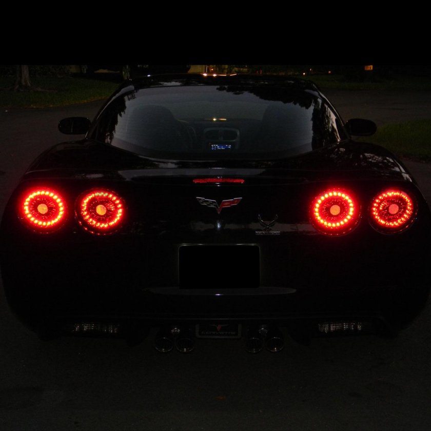 Chevrolet Corvette фара