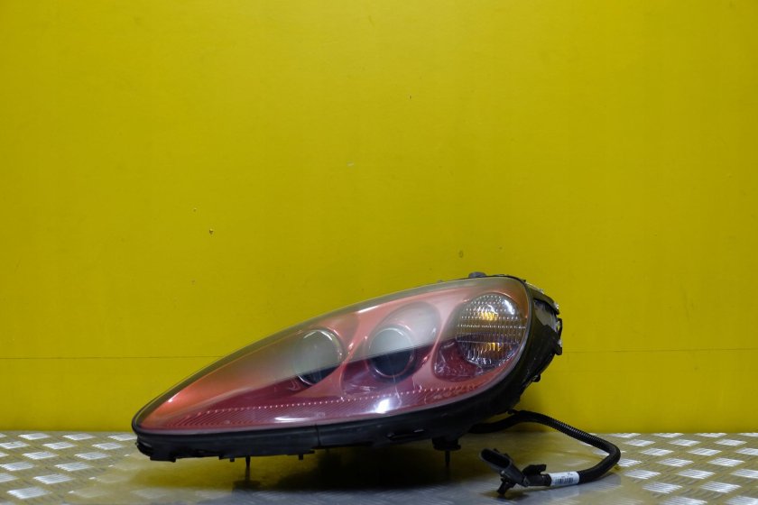 Фара переднего левого