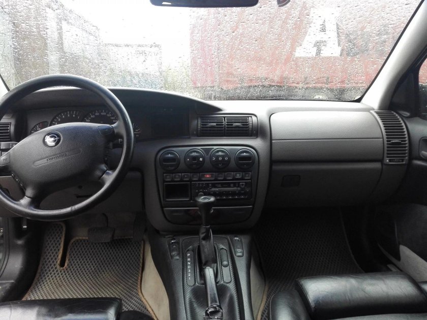 Opel Omega 2003 салон