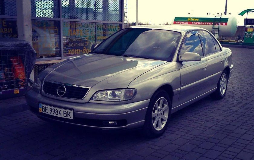 Opel Omega 2003