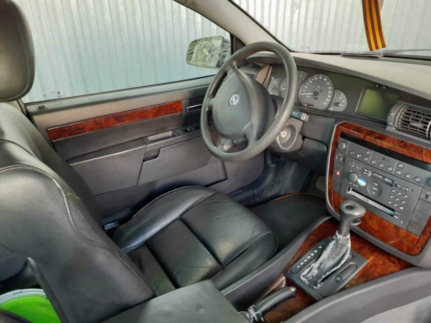 Opel omega 2002 салон