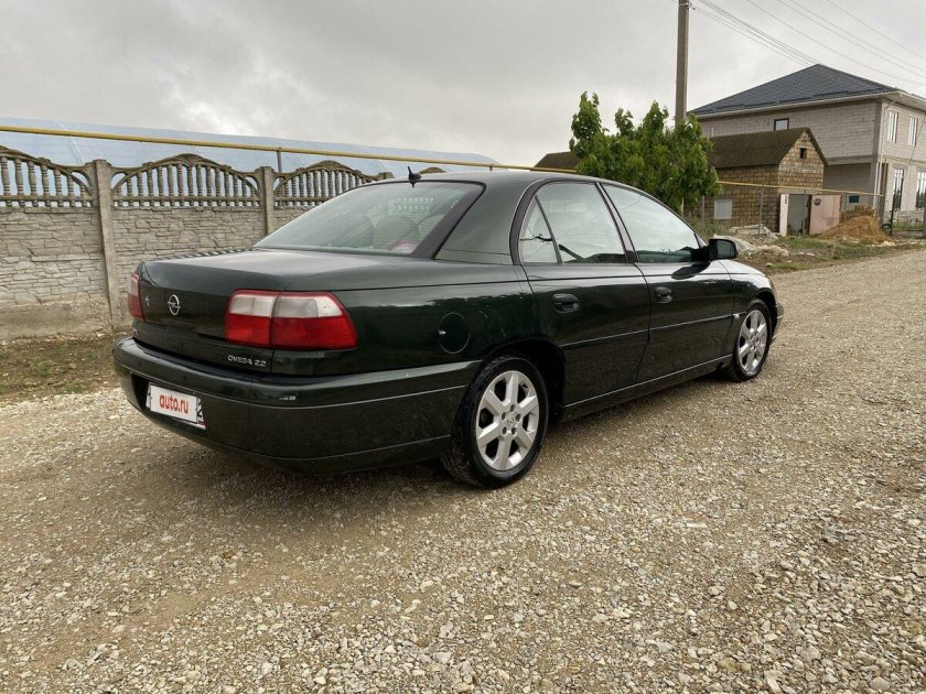 Опель омега 2002 года