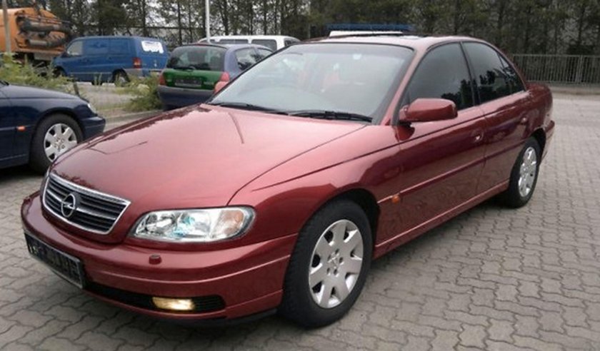 Opel Omega 2003