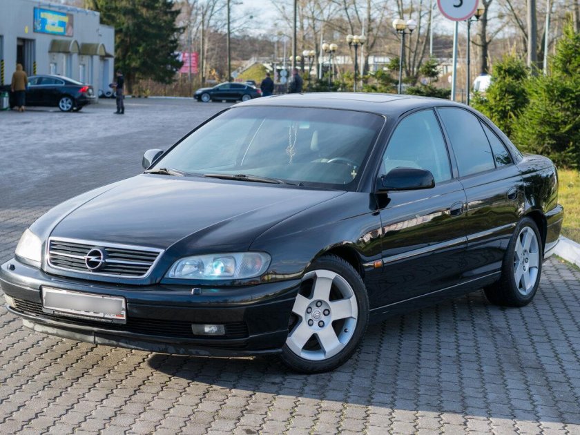 Opel Omega b