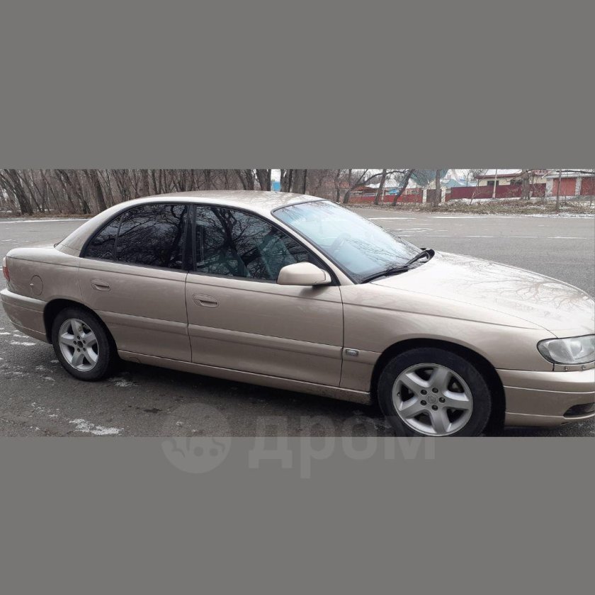 Opel omega 2000