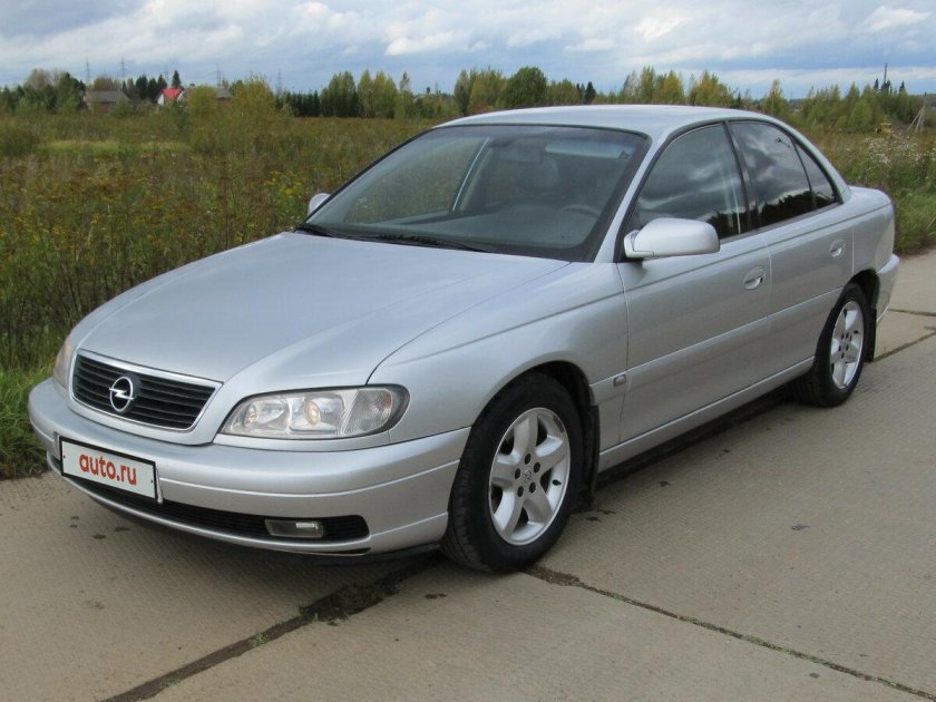 Opel Omega 2002