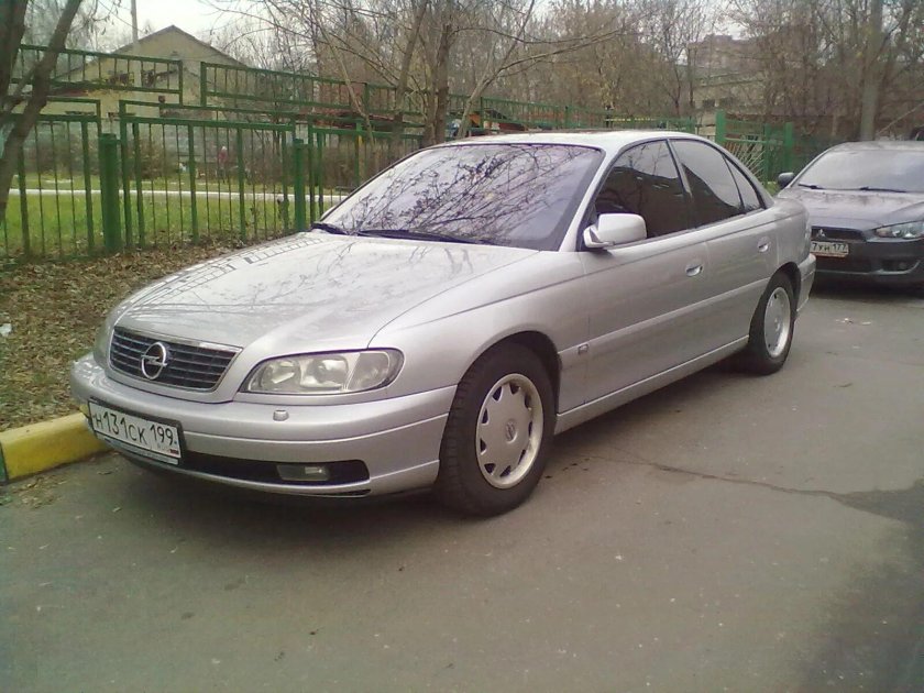 Opel Omega 2003