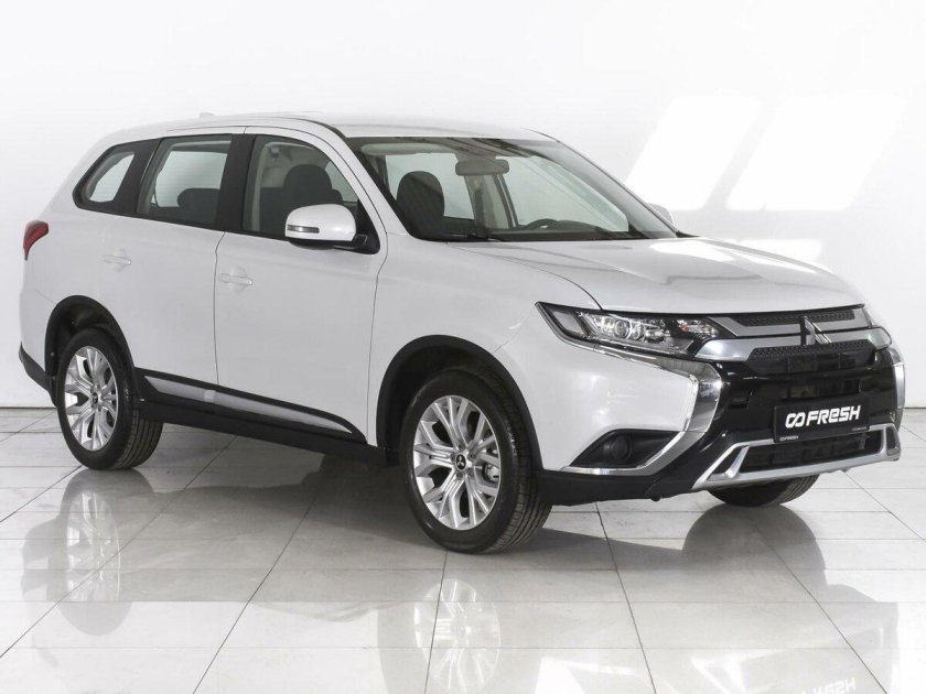 Митсубиси аутлендер 2019 белый