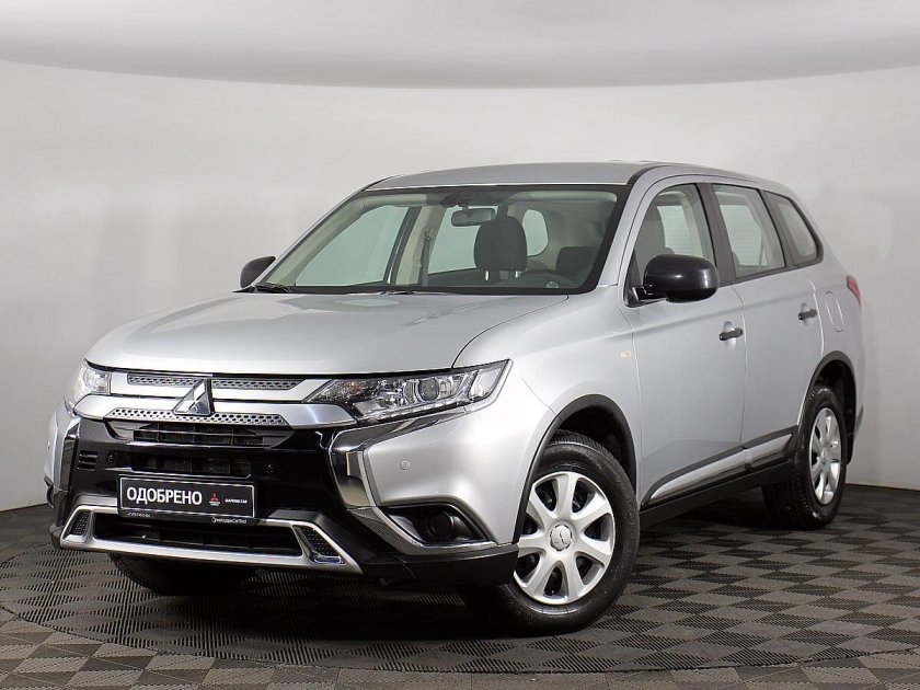 Митсубиси Аутлендер 2020