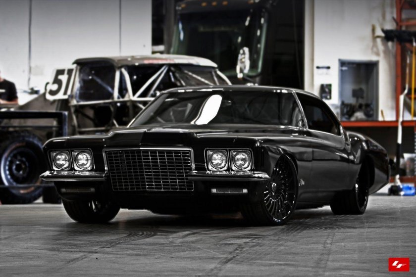 Buick Riviera 1972 Black