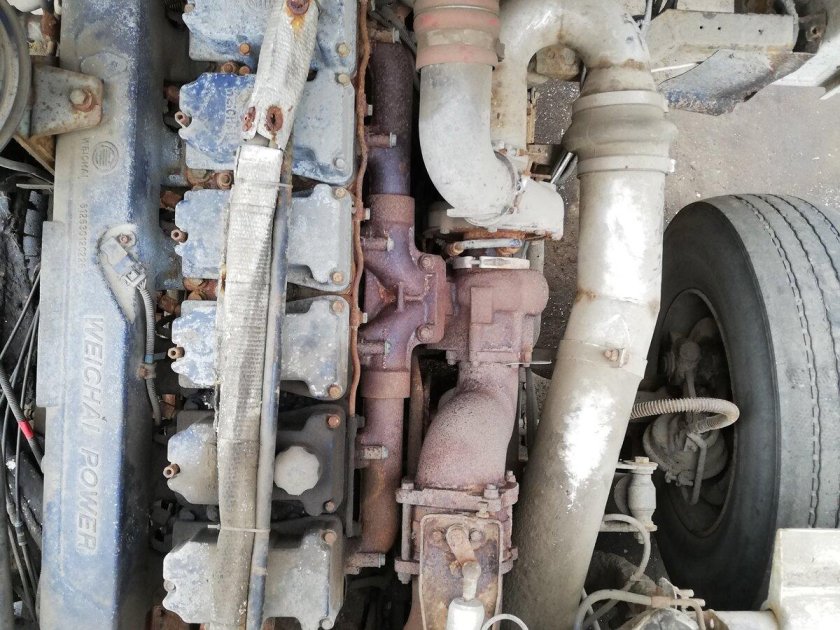 Двигатель грузовика