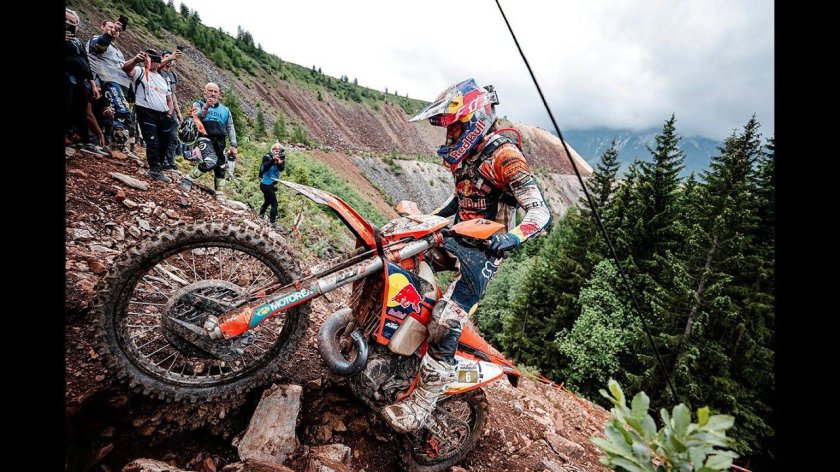 Hard enduro