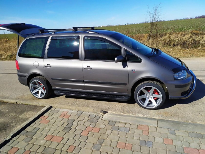 Seat Alhambra Volkswagen Sharan Ford Galaxy