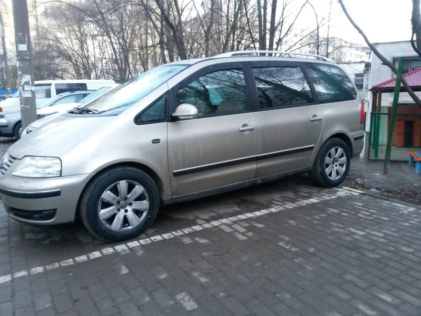 Volkswagen sharan 1