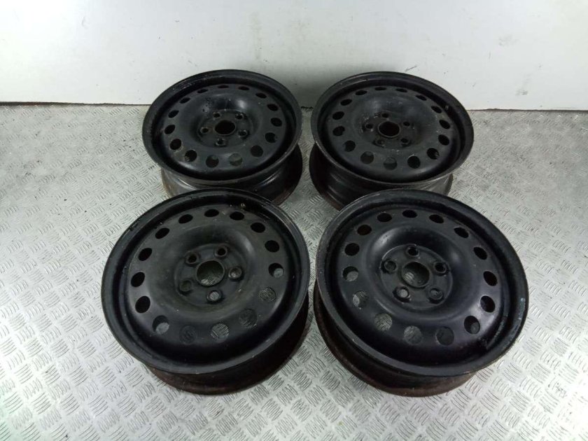 Диски Сузуки Лиана r15