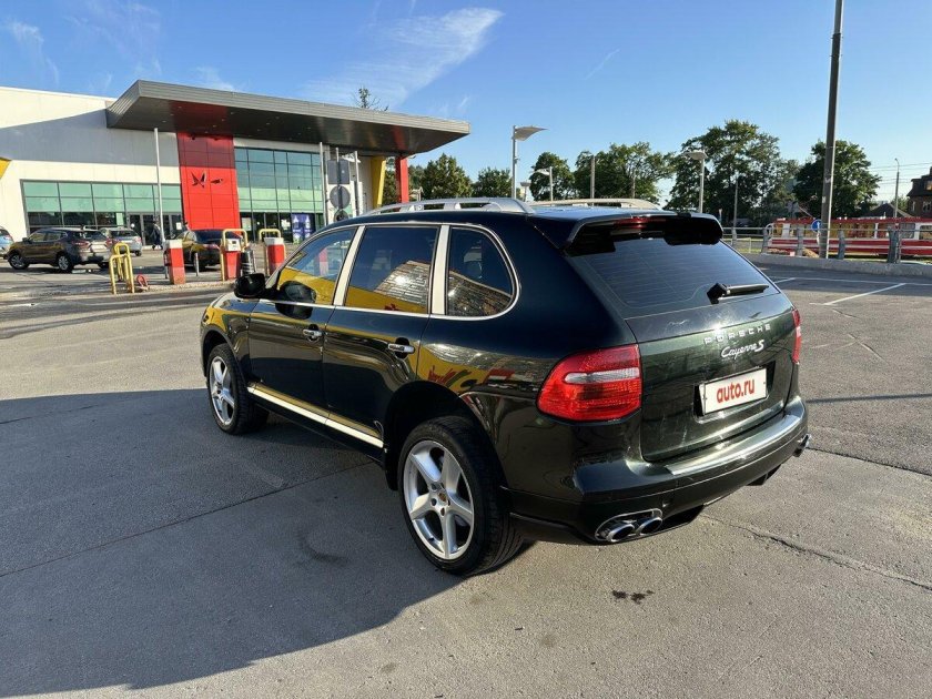 Porsche Cayenne 957 зеленый