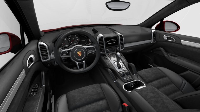 Черный Porsche Cayenne салон