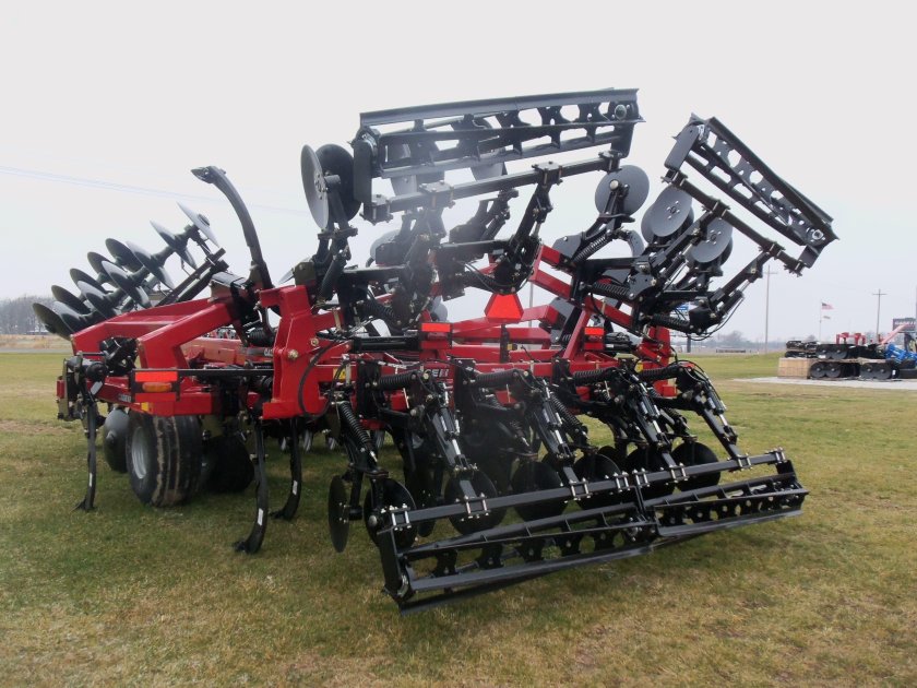 Глубокорыхлитель Case IH ecolo Tiger 875