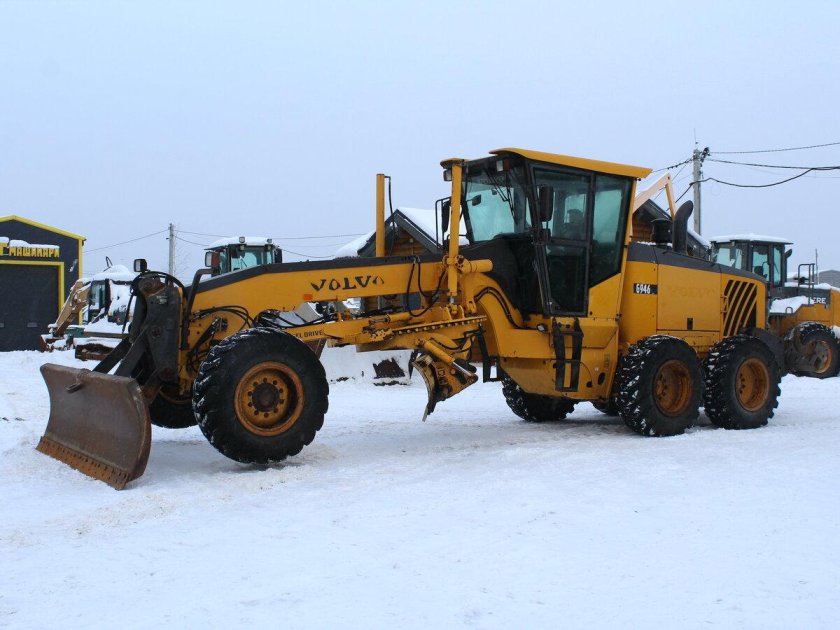 Грейдер вольво