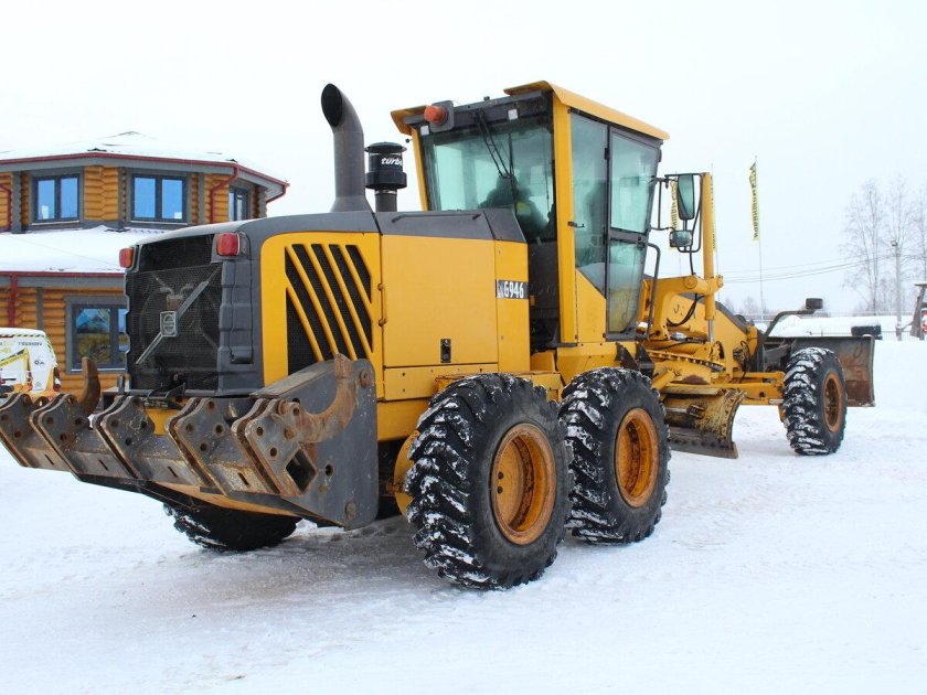 Грейдер вольво