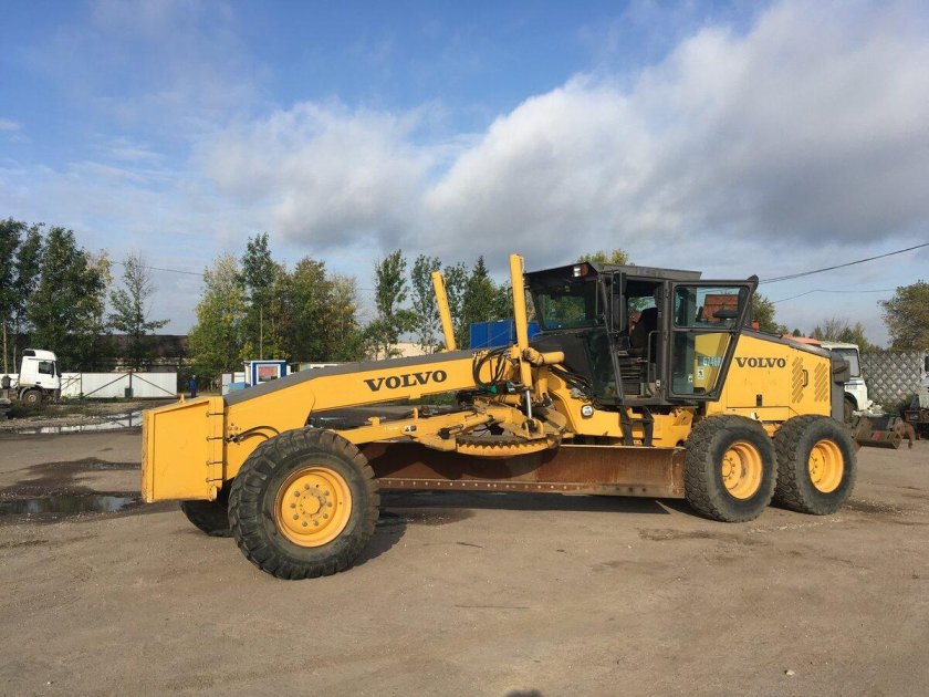 Грейдер Volvo g746
