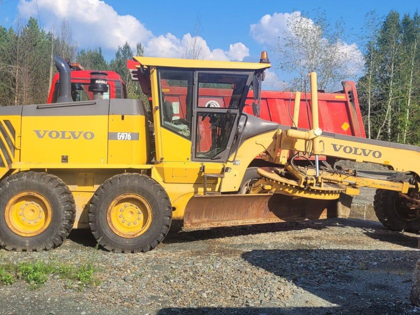Грейдер volvo g976