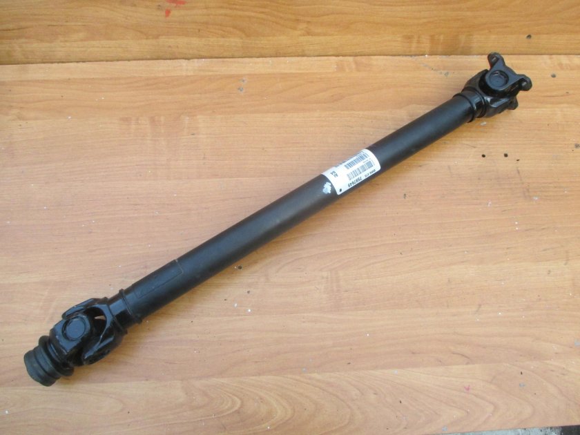 Карданный вал передний