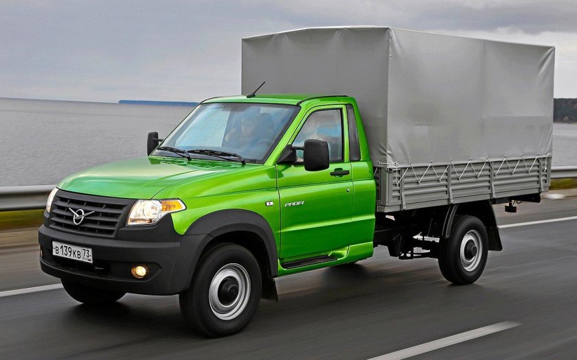 УАЗ профи 236031